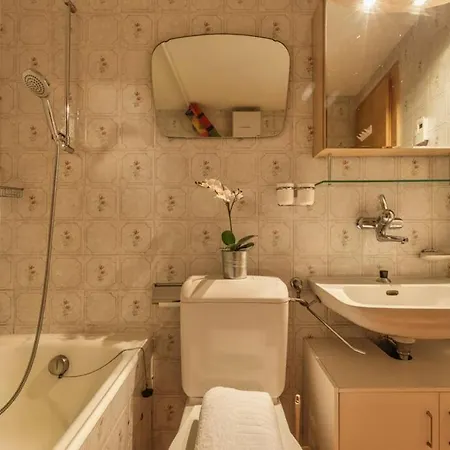 Armailli Beautiful 3 Bedroom With Fireplace *